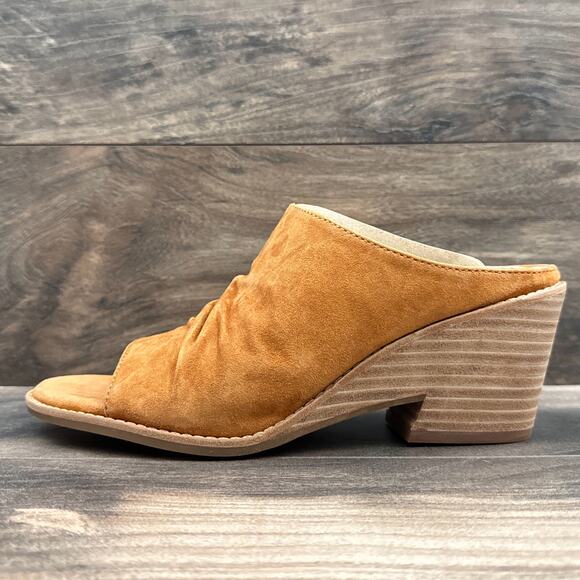 NIB Sofft Strathmore 8.5M Italian Suede Wedge Ruched Open Toe Slide Sandals - Picture 4 of 9